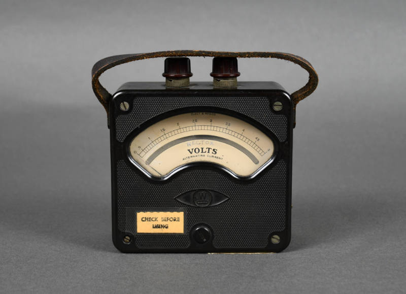 Voltmeter