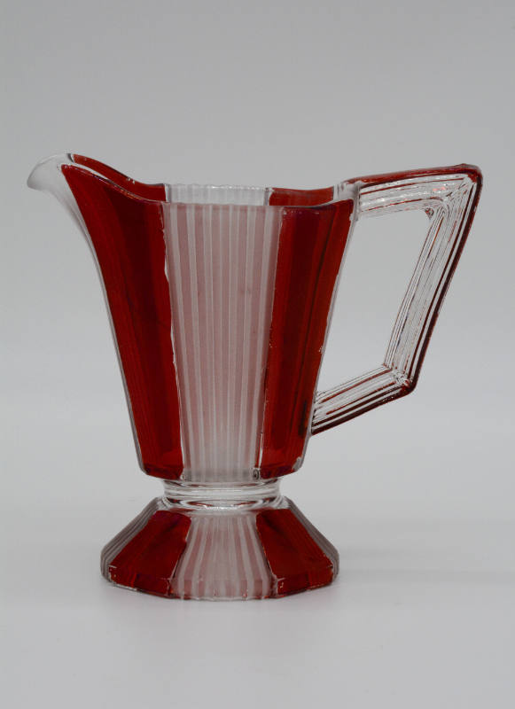 Pitcher, Cream