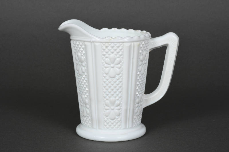 Pitcher, Cream