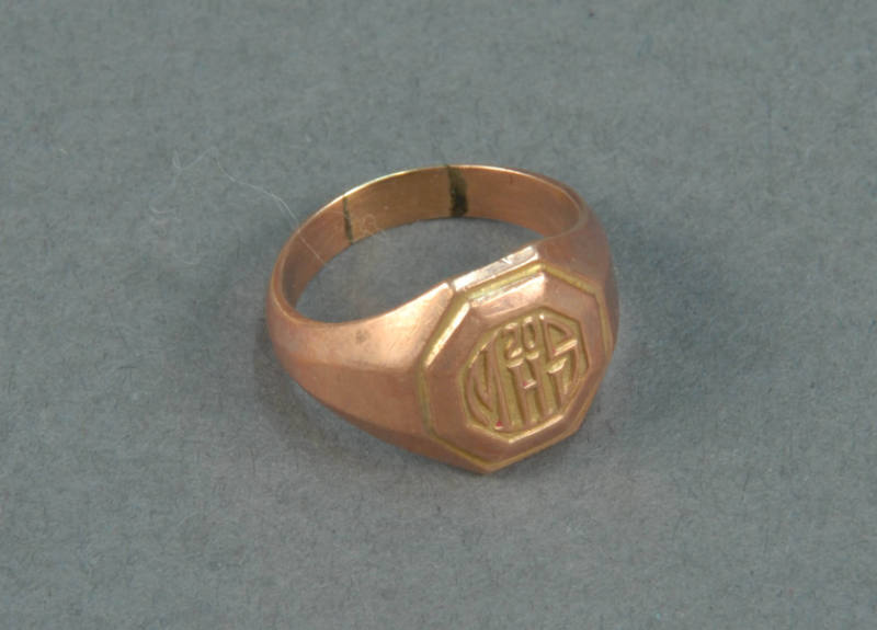 Ring, Class